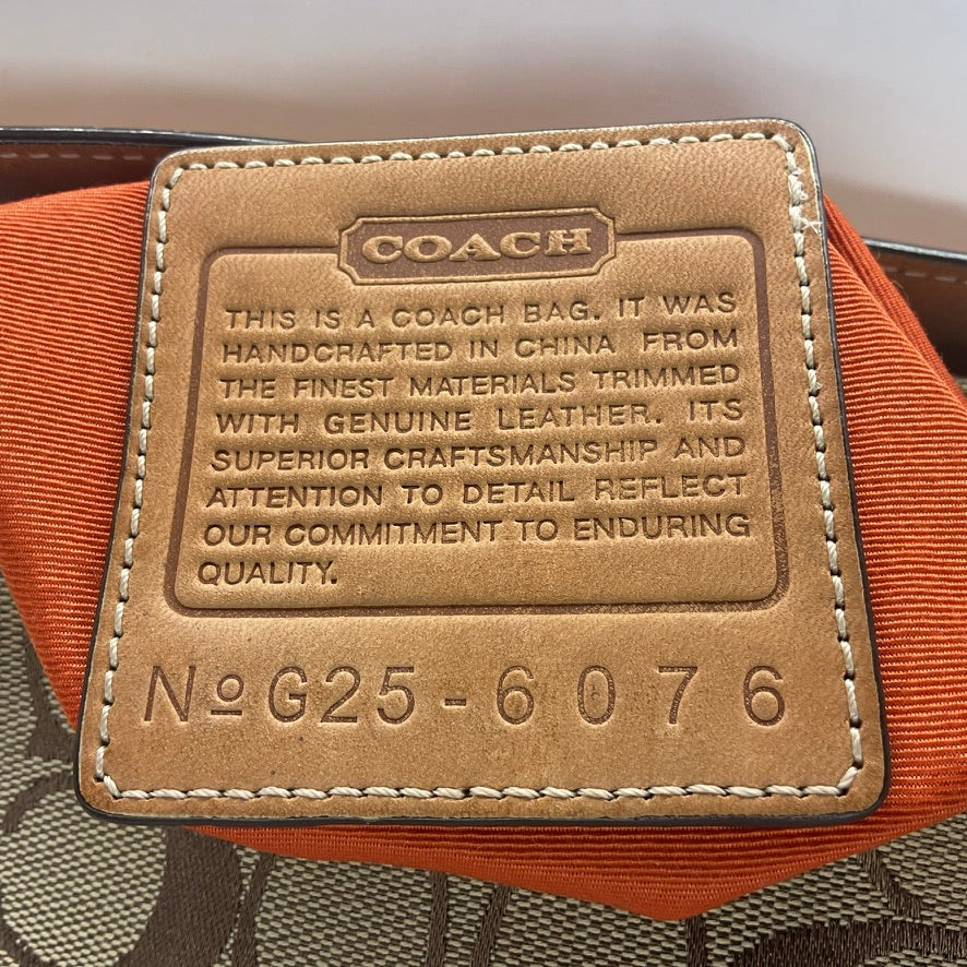 Vintage COACH shoulder bag signature  6076