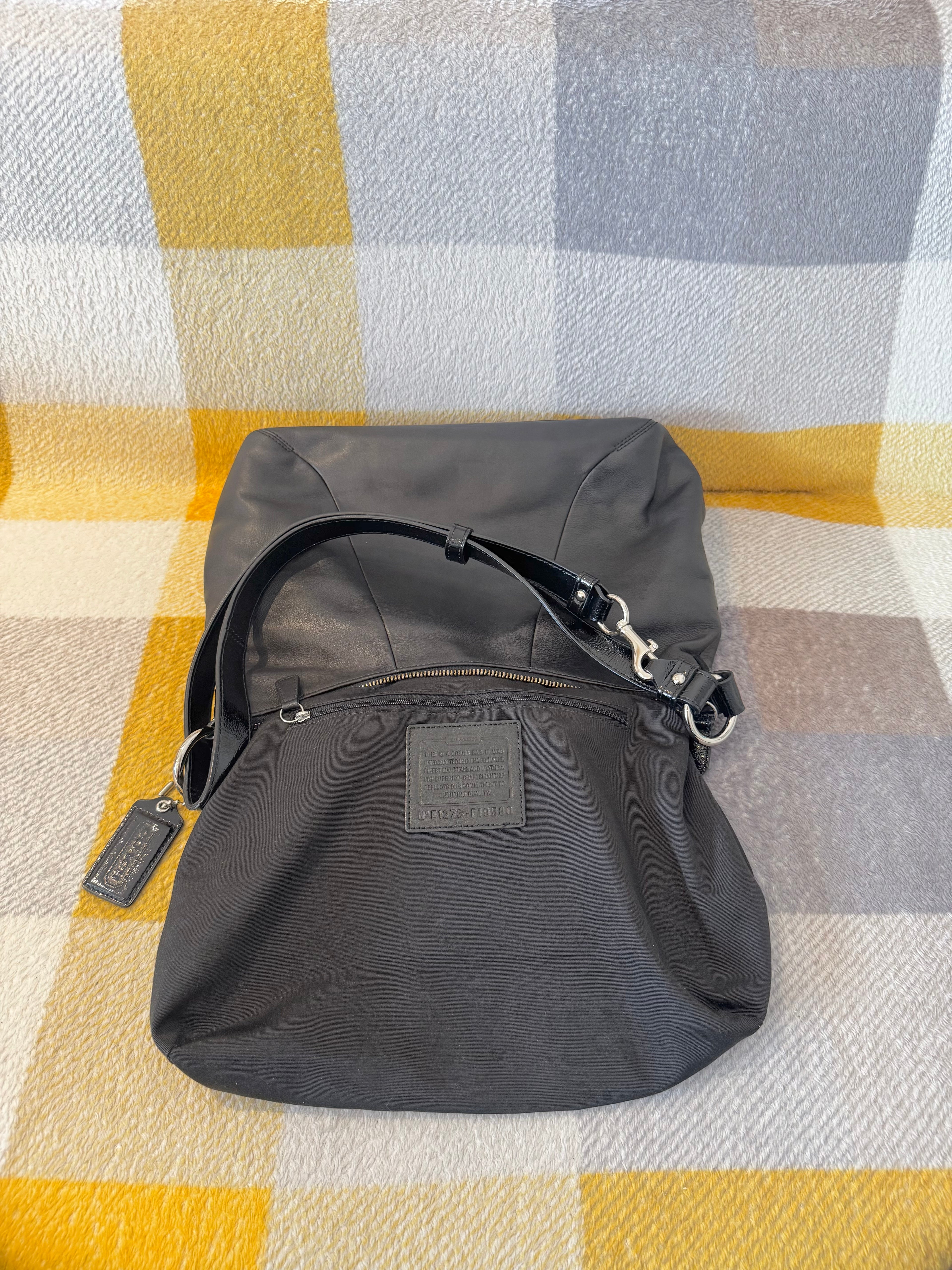Vintage COACH Soho leather shoulder bag in black leather
