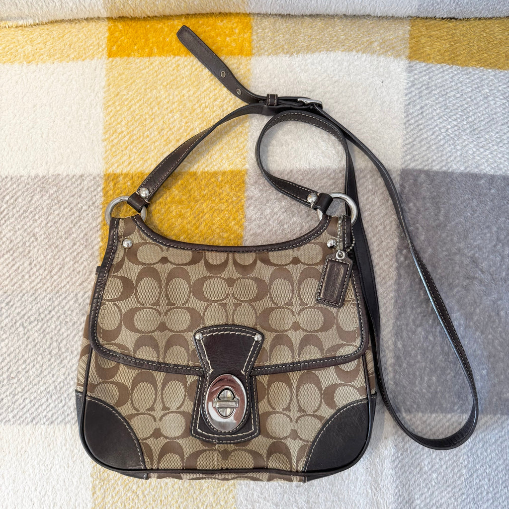 Vintage COACH signature crossbody Shoulder bag