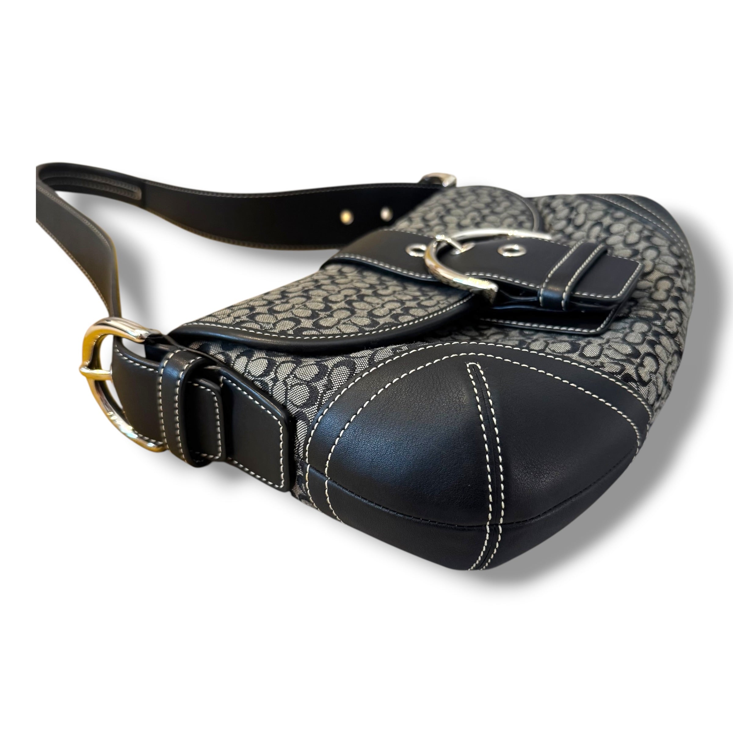 COACH Soho Signature Shoulder Bag Handbag Black Canvas Leather Y2K 6818