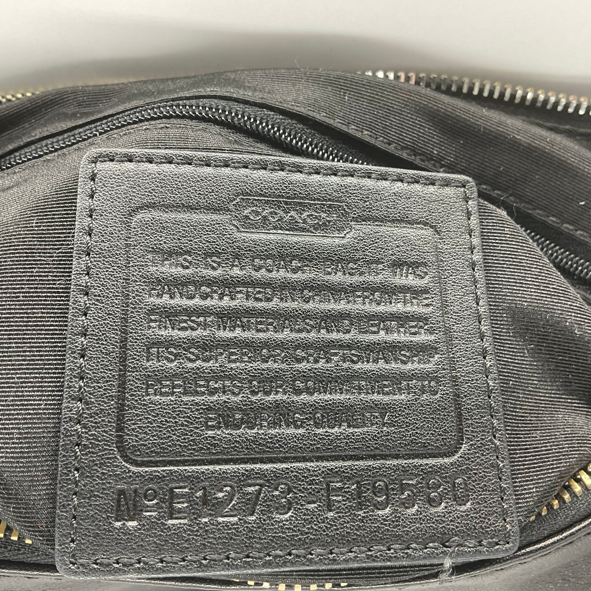 Vintage COACH Soho leather shoulder bag in black leather