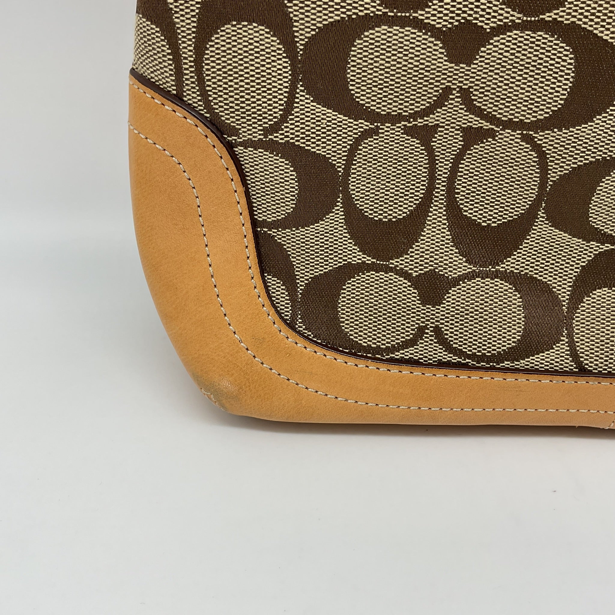 Vintage COACH Soho shoulder bag in signature canvas