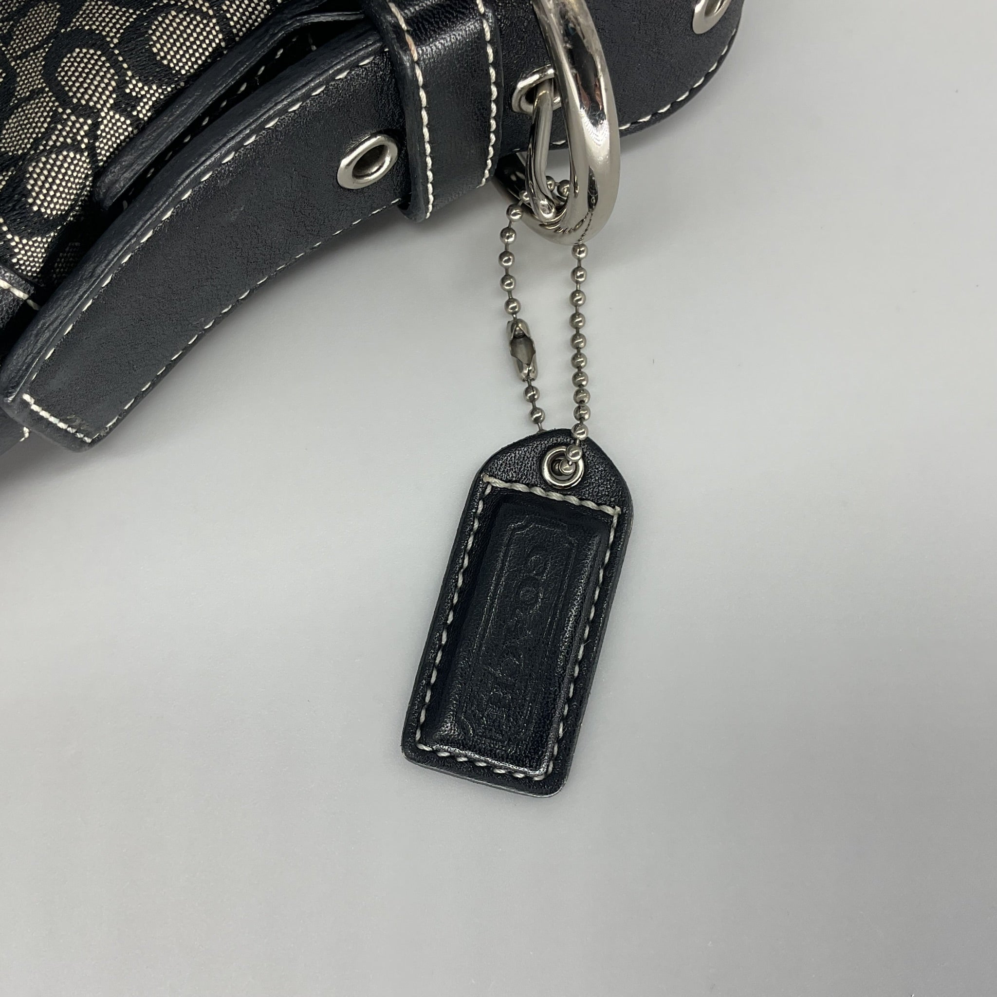 Vintage COACH Soho signature shoulder bag  6818