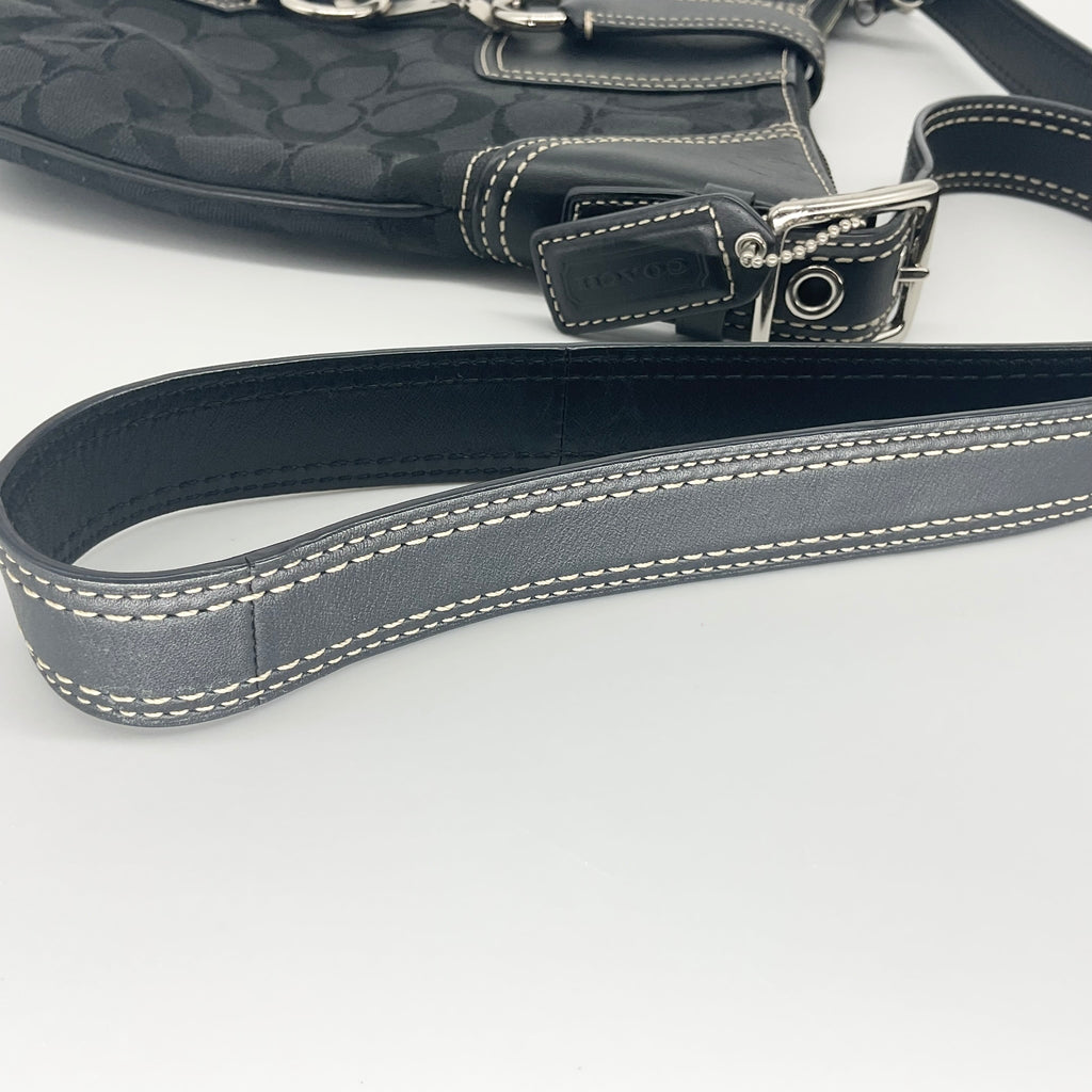 Vintage COACH signature shoulder bag